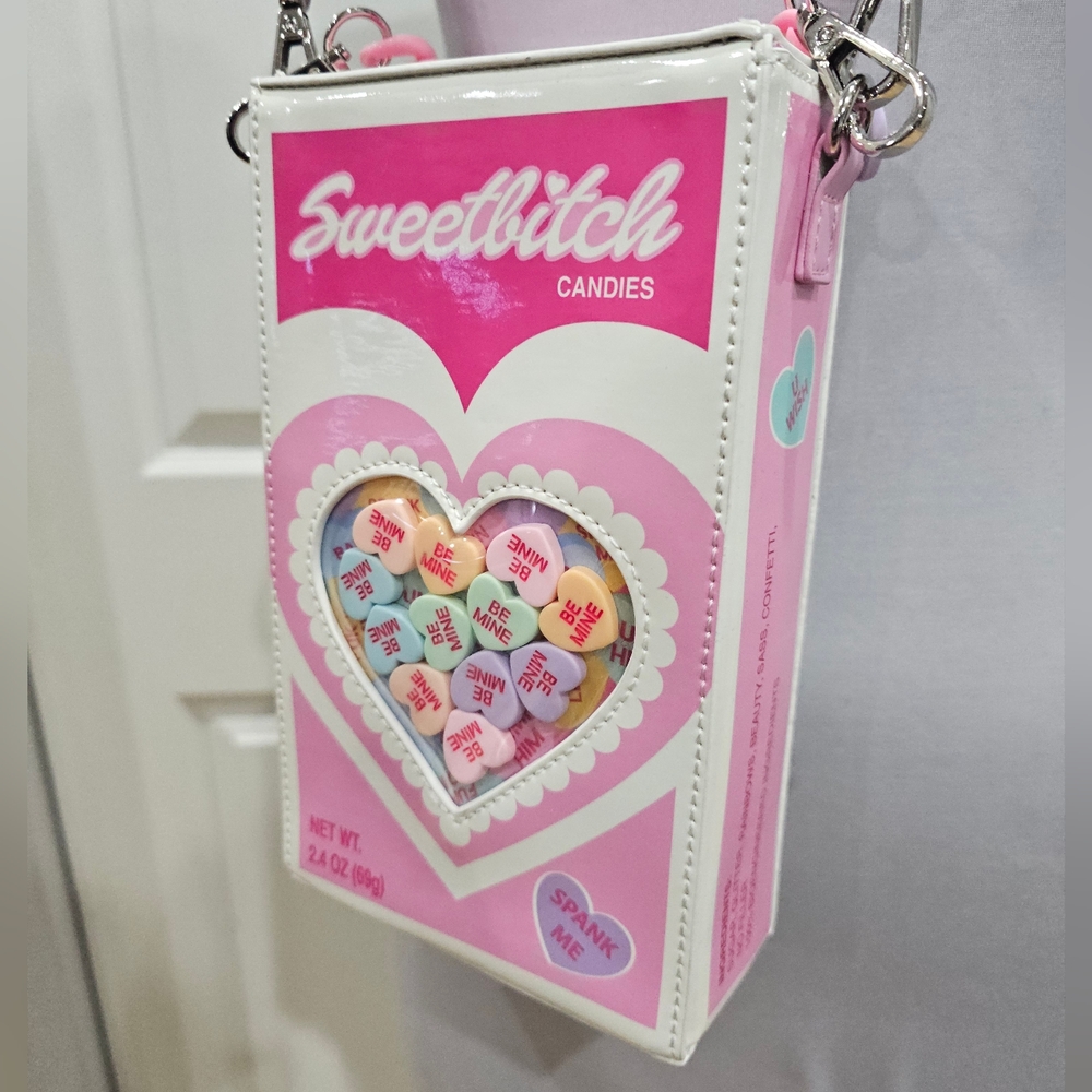 Unique Sweet Sugar Thrillz Say It With Candy Hearts Crossbody Bag Pink Purse New - Picture 10 of 15